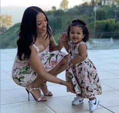 Baddie Mom, Mommy Daughter Photoshoot, Daughter Fashion, Daughter Photoshoot, Mom Daughter Outfits