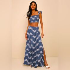 Trancoso Dusty Blue Floral Print Two-Piece Maxi Dress. Net. Bought For A Wedding And Ended Up Wearing Something Else. Never Been Worn! Chic Blue Split Maxi Dress, Chic Blue Split Dress, Blue Split Dress For Vacation, Greece Vibes, Dusty Blue Dress, Rose Maxi Dress, Blue Floral Print, Lulu Dresses, Floral Maxi