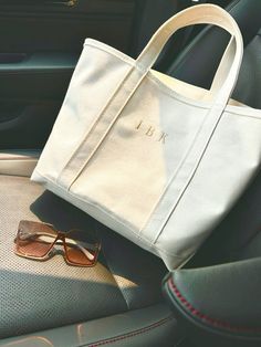 Clean girl aesthetic, tote bags, classy, beach aesthetic, girly Ll Bean Tote Bag Monogram, Ll Bean Tote Bag, Bridesmaids Bags, Ll Bean Tote, Bags Classy, Boat And Tote, Totes Ideas, Boat Bag, Snitches Get Stitches