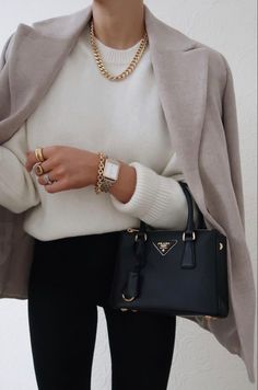 2021 Outfits, Outfits For Girls, Winter Mode, White Sweater, Fall Fashion Outfits, Business Casual Outfits, Looks Style, Winter Fashion Outfits