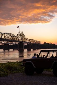 Vicksburg, MS, is turning 200 in 2025! To celebrate, the city is hosting a variety of events, ranging from music festivals to fireworks displays.