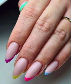 Super Cute French Tip Nails to Take Your Classic Mani to the Next Level! Trendy French Tip Nails, Cute French Tip Nails, Cute French Tip, Minimal Manicure, Gel Nails French, Blue French Tips, Polish Women, Fingernail Polish, Minimal Nails