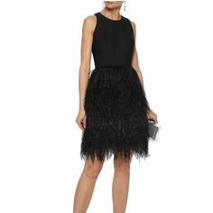 Brand New Milly Blair Feather Dress Size S This Dress Is Perfect For Any Party, Wedding Or Bachelorette! Retail Price Is $795! Completely Sold Out Everywhere!!! Product Details Composition Polyester 76%, Elastane 24% Outer Skirt: 100% Ostrich Feathers Dry Clean Only Fully Lined Back Hidden Zipper Closure Contrast Top And Bottom Model Is 177cm / 5'10" And Is Wearing A Us Small Fits True To Size No Rips, Stains Or Defects. Comes From Smoke Free Home. Luxury Feather Trim Dress For Evening, Elegant Formal Evening Dress With Feathers, Sleeveless Elegant Evening Dress With Feather Trim, Elegant Feather Trim Evening Dress For Night Out, Elegant Evening Dress With Feather Trim For Night Out, Formal Evening Dress With Feather Trim, Luxury Feathered Dress For Formal Occasions, Luxury Feathered Formal Dress, Silk Evening Dress With Feather Trim