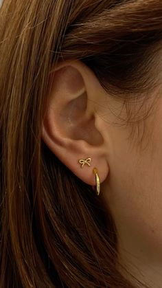 Aesthetic Double Piercing, 2nd Ear Piercing Ideas, Ear Piercing Aesthetic, Ear Piercings Aesthetic, 2nd Piercing, Ušný Piercing, 2nd Ear Piercing, 2 Ear Piercings