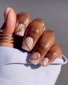 Nail Inpos Ideas, Funny Nails, Nail Design Glitter, Solar Nails, Shine Nails, Work Nails, Short Square Acrylic Nails, Striped Nails