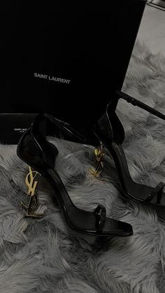 Ysl Heels Aesthetic, British Man, Heels Aesthetic, Expensive Shoes, Gender Norms, Shoes Heels Classy, Chique Outfits