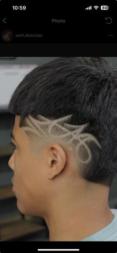 Corte Freestyle, Mohawk Fade, Low Cut Hairstyles, Hair Tattoo Designs, Haircut Designs For Men, Fade Haircut Designs, Taper Fade Short Hair, Short Hair Designs, Faux Hawk Hairstyles