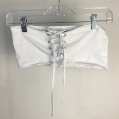 Super Cute White Bandeau! Never Worn, Brand Unknown White Strapless Cotton Crop Top, White Cropped Cotton Tube Top, Casual White Strapless Crop Top, Casual White Cropped Tube Top, White Casual Crop Tube Top, White Bandeau Crop Top Casual, Casual White Bandeau Crop Top, White Cotton Tube Top For Spring, Fitted Cotton Top