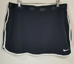 NIKE GOLF Fringe Flip Solid Skort Black White Skirt Women's Size XL USC TROJANS. Skirt is new Without Tags, see pictures for details. ....... ....... (S42) Usc Trojans, Black And White Skirt, Nike Golf, White Skirts, Cheer Skirts, Womens Skirt, Active Wear, Womens Sizes, Women Accessories