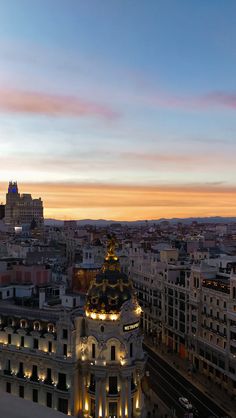 Sky on fire, orange, purple and blue Madrid Living, Spain At Night, Madrid At Night, Madrid City, Spain Madrid