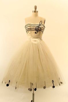 Vintage White Tulle Dress, Short Strapless Prom Dresses, Music Dress, Short Homecoming Dresses, Tulle Homecoming Dress, Short Prom Dress, Musical Notes, Short Prom, Homecoming Dresses Short