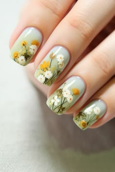 Green Floral Nails, Fur Nails, Floral Nail Designs, Wildflower Meadow, Floral Nail, Spring Nail Designs, Latest Nail Art, Pink Nail Designs, Flower Nail Art