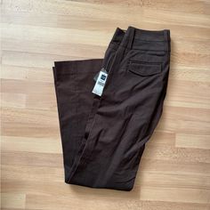 Gap Modern Fit, Stretch Pants Size: 2 Condition: New With Tags Gap Stretch Pants Sits Low On The Waist And Straight Through The Hip Color: Brown Gap Cotton Bottoms For Fall, Gap Bottoms With Pockets For Fall, Gap Stretch Bottoms For Fall, Stretch Bottoms By Gap For Fall, Gap High-waisted Work Pants, Gap Trousers For Fall, Stretch Brown Wide Leg Pants For Workwear, Gap Fall Trousers, Gap Full Length Pants For Workwear