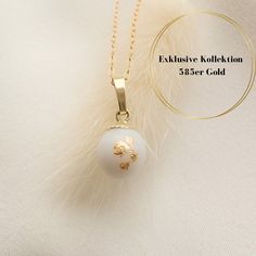 We create an enchanting piece of jewelry from your breast milk as a reminder of the beautiful time of breastfeeding. IN OUR EXCLUSIVE COLLECTION YOU WILL FIND JEWELRY MADE OF SOLID GOLD. The 8 mm large pearl looks particularly elegant, the pendant loop and the pearl cup are made of 585 yellow gold. We would be happy to incorporate hair into the pearl. You are only buying the pearl including the pendant loop and the pearl cup, both made of 585 yellow gold. For a 585 yellow gold chain, please cont Breast Milk Jewelry, Milk Jewelry, Breastmilk Jewelry, Bagged Milk, Bubble Envelopes, Yellow Gold Chain, Breast Milk, Pretty Jewellery, The Pearl