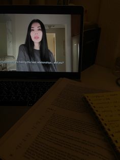 Best Study Youtubers, Thewizardliz Youtube, Thewizardliz Icon, Therapy Pictures, Girls Therapy, Youtube Goals, Youtuber Life, The Wizard Liz, Queen Liz