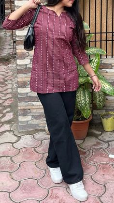 #fashion #womens Short Kurta Ideas For Women, Short Tops With Jeans Western, Jeans And Top Indian, Short Kurti With Baggy Jeans, Jeans Tops Indian Style For Women, Short Kurta Designs Women With Jeans, Short Kurtis For Jeans Indian, Short Kurtis With Jeans, Shirt Kurti Design