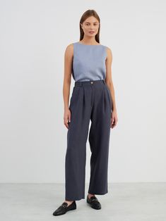 "JAMES is a high waisted tailored linen pants. DETAILS - High waisted - Seam pockets - Straight leg - Two front darts - Features hidden zip and the button in front - Elasticated back - 100% lightweight European linen fabric - Cut and sewn to order just for you in our studio COLOR - Dark Grey, you can also choose other colors above - Fabric samples are available here https://www.etsy.com/listing/586569696/linen-fabric-samples SIZING & FIT - Fits true to size - Model is 5'10\" / 178cm and wearing a size S CARE FOR LINEN - Machine wash up to 30ºC/86ºF gentle cycle - Lay flat to dry or tumble dry low - Warm iron if needed - Do not bleach SIZE GUIDE Size conversion guide Size XS (US 0-2, IT 36-38, UK 4-6, Japan 3-5, France 32-34) Size S (US 4-6, IT 40-42, UK 8-10, Japan 7-9, France 36-38) Size Casual Linen Dress Pants For Workwear, Chic Trousers In Flax Color, Tailored Linen Wide Leg Pants For Business Casual, Linen Wide-leg Office Pants, Classic Flax Pants For Workwear, Chic Flax Trousers, Linen Straight Pants For Workwear, Straight Linen Pants For Workwear, Linen Wide-leg Workwear Dress Pants