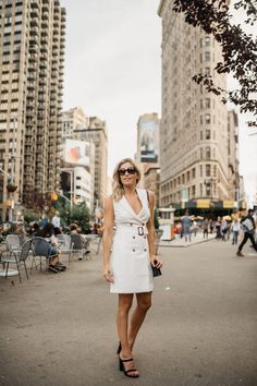 I'm loving this suit dress from Express! When I put it on earlier this week for a meeting, I immediately felt more confident. It just exudes that boss babe energy! Ambitious Women, Dallas Fashion, Suit Dress, Women Helping Women, Confident Woman, Feeling Stuck, Female Entrepreneur, Boss Babe, Every Woman