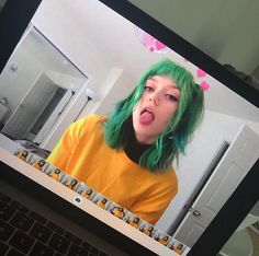 Kailee Morgue, Underrated Artists, Green Hair Girl, Hair Color Pastel, Hair Advice, Aesthetic People, Pastel Hair, I Love Girls, Girl Next Door