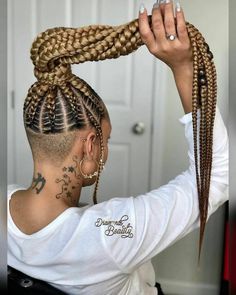 Braids With Shaved Sides, Shaved Side, Shaved Hair Designs, Shaved Side Hairstyles, Black Ponytail Hairstyles, Goddess Braids Hairstyles, Long Box Braids, Side Hairstyles, Pelo Afro