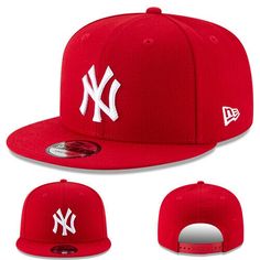 Yankee Hat, Custom Fitted Hats, Swag Hats, New York Yankee Hat, Crocs Fashion, Dope Hats, Hat Aesthetic, Flat Bill Hats, Shoes Outfit Fashion