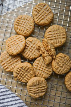 Easy 3 Ingredient Peanut Butter Cookies - Boo Boo's Bakery Vegan Christmas Treats, 3 Ingredient Peanut Butter Cookies, Healthier Baking, Pear Crisp, Dairy And Gluten Free, Chewy Peanut Butter Cookies, Nutter Butter Cookies, Body Rock, Healthy Banana Bread