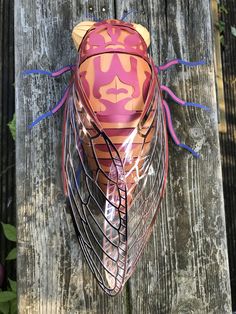 Cicada 3D paper craft, SVG files for Cricut, vector templates with step-by-step instructions, 3D low poly, DIY papercraft activity, kid's room wall decor, school project

App. 24 cm long Kids Room Wall Decor