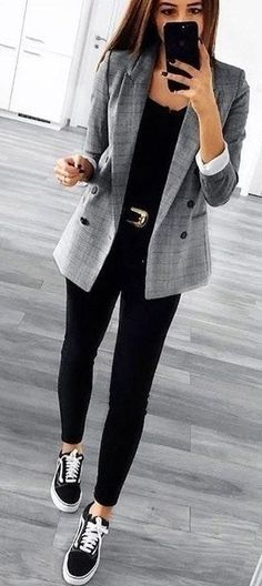 Plaid Blazer Outfit, Spring Outfit Women, Stylish Business Casual, Summer Business Casual Outfits, Classy Summer Outfits, Business Casual Summer, Colorful Things, Office Casual Outfit, Spring Work Outfits