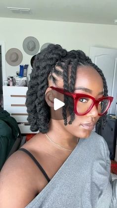 Ayanna Gay on Instagram: "Chunky Loc Knot Ponytail created by me 😻   The amount of compliments I’ve received daily has been crazyyy 😅🥰 I LOVE this style!  Retwist by @elandalocs 🫶🏾 Style Time: 1 hour after retwist  Hair Used: 3-4 packs of 16” cuban twist  #womenwithlocs #locdyann #locstyles #locstylesforwomen #locversatility" Styles Locs Black Women, Loc Styles On Old Retwist, Loc Curly Ponytail, Loc Styles For Shoulder Length Locs, Fun Loc Styles, Loc Styles For Long Locs, Loc Knot Ponytail, Cuban Twist Over Locs, Protective Loc Styles For Women