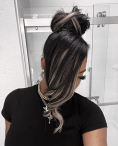 Gray Roots Blending Black Hair, Up Do Hairstyles For Black Women, Messy Updo Black Women, Hair Ideas Black Women, Signature Hairstyles, Sleek Ponytail Hairstyles, Hair Crush