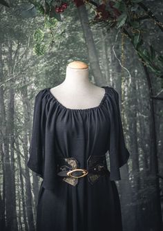 Black Chemise Woman Shirt Renaissance Dress Peasant Underdress Steampunk Larp Pirate Fantasy Medieval Renaissance Costume Cosplay - Etsy Fantasy Peasant Clothing, Fantasy Peasant Dress, Black Fitted Medieval Dress For Larp, Peasant Dresses For Larp, Peasant Style Medieval Dress With Long Sleeves, Gothic Long Sleeve Medieval Dress For Larp, Fantasy Peasant, Peasant Style Linen Medieval Dress For Larp, Black Chemise