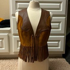 Beautiful Fringe Detail. Made In Usa, Albuquerque, Nm. Says Size 14 But It Fits Will On My Size 6/8 Mannequin. Great For Festivals, Concerts, Rodeo Or Western Event. Western Event, Handbag Styles, Cowboy Vest, Western Vest, Fringe Vest, Brown Vest, Vest Outfits, Cowboy And Cowgirl, Leather Vest