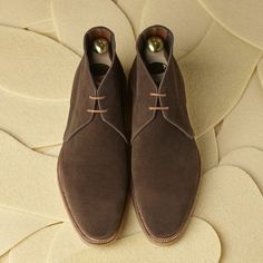 Handmade Dark Brown Suede Leather Crepe Sole Chukka Boot on Storenvy Mens Fashion Dark, Quality Leather Boots, Jodhpur Boots, Fashion Dark, Custom Design Shoes, Outfit 2023, Monk Strap Shoes, Best Shoes For Men, Dress Guide