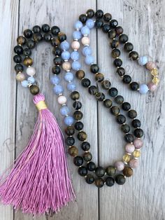 Spiritual Agate Mala With 108 Beads, Bohemian Agate Mala With Gemstone Beads, Agate Gemstone Beads Mala For Meditation, Bohemian Agate Mala With Natural Stones, Bohemian Agate Mala For Healing, Bohemian Mala With Natural Agate Stones, Bohemian Agate Mala For Meditation, Spiritual Agate Mala With Round Beads, Healing Agate Mala With Round Beads