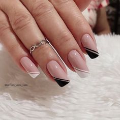 Diagonal Nails, Elegant Touch Nails, Manicured Nails, Gel Toe Nails, French Tip Nail Designs, Elegant Nail Art, Simple Acrylic Nails, Ombre Nail Designs, Classy Acrylic Nails