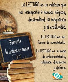 a blackboard with spanish writing on it next to books and a globe in the background