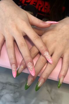 Simple French tips in pink and green by @__.thenailroom.__ (IG) create a minimalist yet meaningful design. Glinda’s pink is adorned with delicate bubbles, while Elphaba’s green features tiny gold stars, symbolizing their contrasting yet complementary energies in a subtle, elegant way. Your dream nails are just a click away—don’t wait to slay! Simple French Tips, Wicked Nails, Glinda Wicked, Rave Looks, Nail Techniques, Meaningful Design, New Nails, Luxury Nails, French Tips