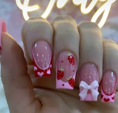 Short Nail Inspo Winter, Baddie Nails Acrylic, Designed Nails, Uñas Aesthetic, Unghie Nail Art, Aesthetic Nail, Nails Yellow, Fancy Nails Designs, Art Hacks