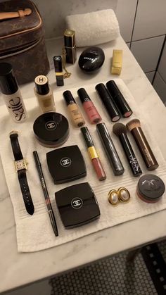 Girl Energy, Feminine Outfit, Makeup Essentials, Aesthetic Makeup, My Vibe, Pink Girl, Girly Things, All Black