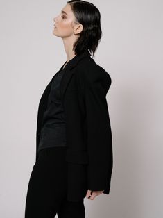 This oversized blazer features a pointed lapel, Wide-shoulder and fluid silhouette for a relaxed take on tailoring. 38% Polyester, 33% Viscose, 25% Recycled polyester, 4% Elastane. Size & Fit Size Bust(CM) Shoulder(CM) Sleeves(CM) Length(CM) S 102 48 60 71 M 106 49 61 72 L 110 50 62 73 Shipping & Return Free US shipping on orders over $100.Free International shipping on orders over $300. For more details click HERE. Oversized Blazer, Blazer, Black