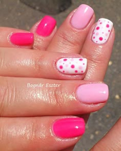 31 Stunning Pink And White Nail Designs To Spice Up Your Style | SplendidWoman.com Nails Valentine, Unghie Nail Art, Gifts Pink, White Tips, Strawberry Margarita, Polka Dot Nails, Dots Nails, Shellac Nails