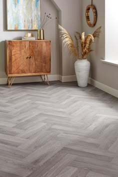 flooring Herringbone Wood Floor Grey, Grey Parquet Flooring, Gray Flooring Living Room, Gray Parquet, Oak Vinyl Flooring, Lantai Vinil, Vinyl Flooring Bedroom, Room Decor Bedroom Rose Gold, Modern Vinyl Flooring