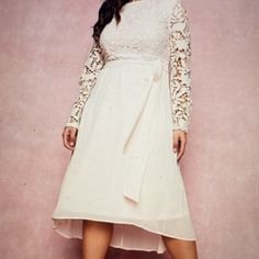 Boohoo Lace Contrast Midi Dress New With Tags Cream Color Size Uk 16 Us 12 Cream Lace Long Sleeve Midi Dress, Fall Lace Midi Dress For Brunch, Casual Long Sleeve Lace Midi Dress, Beige Lace Midi Dress For Date Night, Long Sleeve Lace Dress For Day Out, Red Crochet Dress, Beautiful Midi Dresses, Womens Wrap Dress, Emerald Dresses