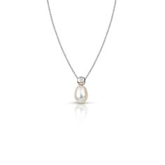 White Gold pendant 18ct with a full cut diamond 0.02 ct. and a teardrop pearl. The chain is gold 14ct. It weighs 1.70gr. You can select the length of the chain from the Variations. Available FedEx Express and DHL Express at shipment upgrades. FedEx delivery time 3 to 7 daysdepending destination. DHL Express delivery the next working day in Europe. Elegant Diamond White Necklace With Cable Chain, Elegant Pear-shaped Single Diamond Necklace, Elegant Briolette Drop Necklace In White Gold, Elegant White Gold Briolette Drop Necklace, Elegant White Gold Teardrop Pendant Necklace, Elegant Briolette Drop Necklace For Anniversary, Formal Pear-shaped White Gold Drop Necklace, Formal Pear Shaped White Gold Drop Necklace, Formal White Gold Pear Drop Necklace