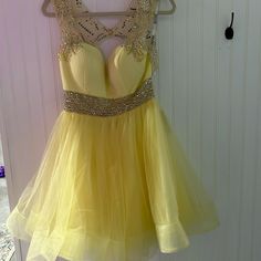 Bnwt Yellow Party Dress By Blush! Gorgeous! Embellished Dresses For Homecoming, Yellow Party Dress For Prom Season, Elegant Homecoming Dresses For Party Season, Yellow Embellished Party Dress, Yellow Evening Dress For Prom Season Party, Yellow Evening Dress For Party During Prom Season, Yellow A-line Prom Dress, Glamorous Yellow Party Dress, Elegant Yellow Dress For Party Season