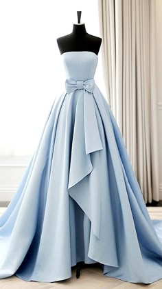 Dress Blue Long, Blue Long Prom Dress, Prom Dress Blue, Long Evening Dress, Prom Dress Inspiration, Cute Prom Dresses, Pretty Prom Dresses, Dream Dresses, Dress Inspo