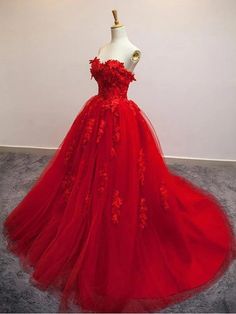 Red Tulle Quinceanera Dress For Wedding, Red Tulle Quinceanera Dress For Debutante Ball, Red Quinceanera Dress With Tulle And Sweetheart Neckline, Red Ball Gown For Debutante Ball, Red Strapless Gown For Quinceanera, Red Quinceanera Dress With Fitted Bodice For Wedding, Red Ball Gown With Fitted Bodice For Wedding, Red Strapless Wedding Gown, Red Strapless Ball Gown For Wedding