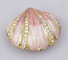 PRICES MAY VARY. Shell Box Jewelry Accessory Holder with Silver Crystal Colors: 3 colors at random from stock or drop us email for color information. shell Size: 6.2*5.7*2.5 cm (L*W*H) Weight: 119 g Bejeweled Handcrafted Pewter Seashore Trinket Box Hand Enameled Shell Box Jewelry Accessory Holder. Online buy pewter carapace Women's Shell Shaped Jewelry Box. 
 
strip colorful seashell trinket box Jewel/keepsake Boxes< 
 Silver crystal shell jewelry holder Specifications: 
 Size: 6.2*5.7*2.5cm (L* Antique Engagement Ring Boxes, Trinket Box Aesthetic, Gift Inspo Best Friend, Painted Sea Shells Ideas, Antique Jewelry Boxes, Seashell Ring, Pink Seashell, Engagement Box, Accessory Holder