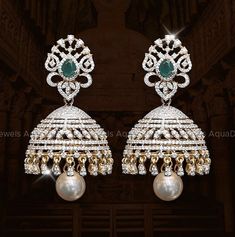 Earrings Indian Traditional, Diamond Earrings Indian, Emerald Jewellery, Saree Jewellery, Diamond Necklace Designs, Bridal Jewelry Collection, Traditional Jewellery