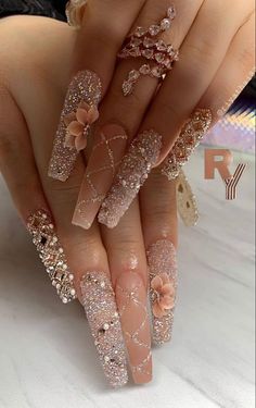 Seni Resin, Quinceanera Nails, Nails Design With Rhinestones, Cute Acrylic Nail Designs, Rose Gold Nails, Acrylic Nails Coffin Pink, Prom Nails, Coffin Nails Designs